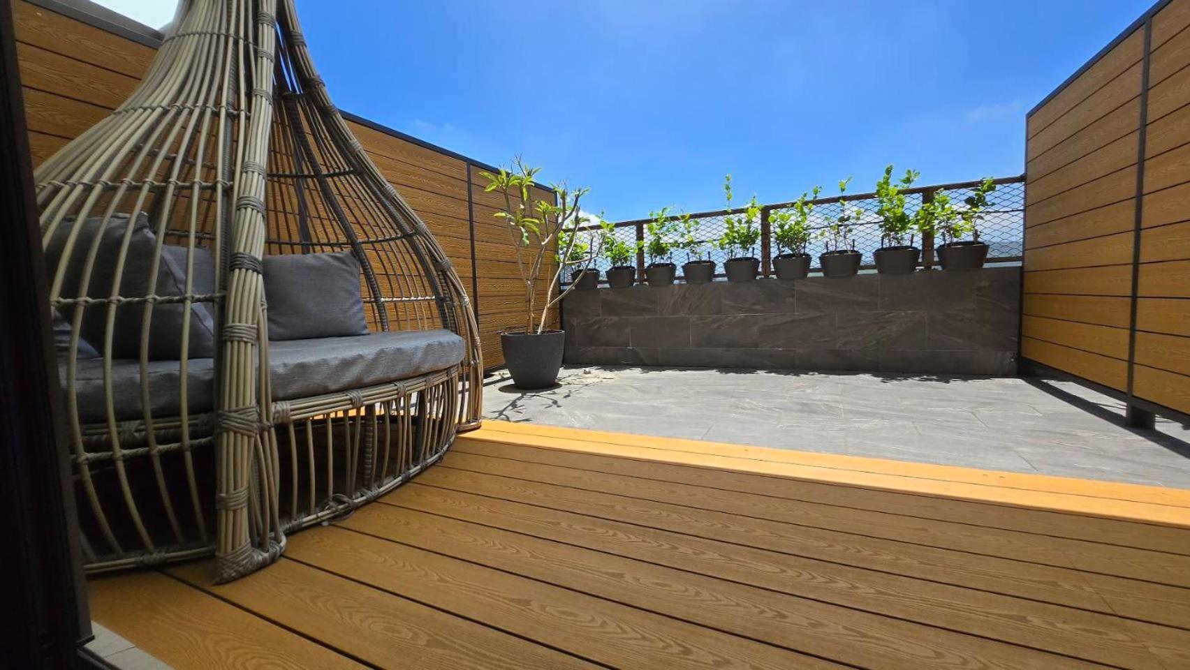 Grand Bay Resort Hotel Heng-ch'un Exterior foto Composite wood
